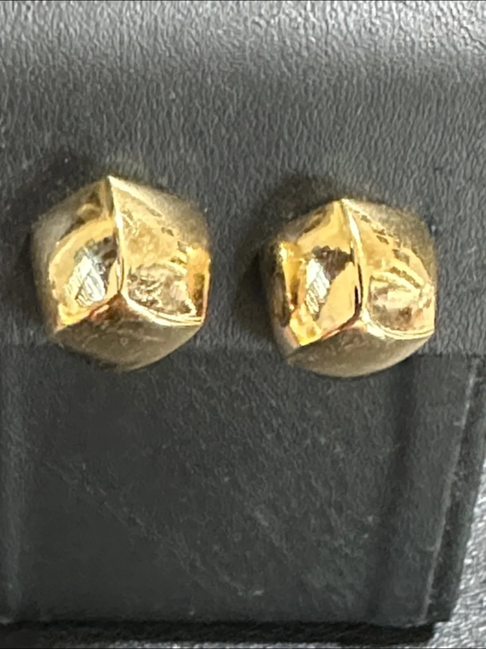 Vendome Pat.No. 3.176.465 VTG Gold Tone Adjustable Screw Back Clip On Earrings